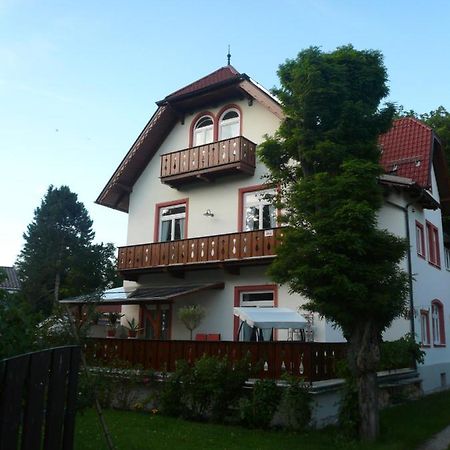Apartments Alte Villa Гармиш-Партенкирхен Екстериор снимка