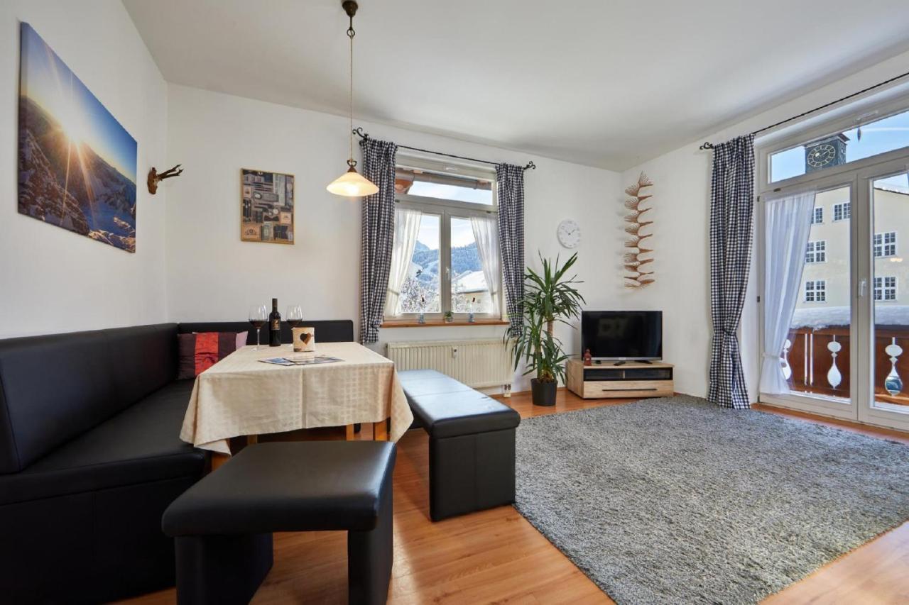 Apartments Alte Villa Гармиш-Партенкирхен Екстериор снимка