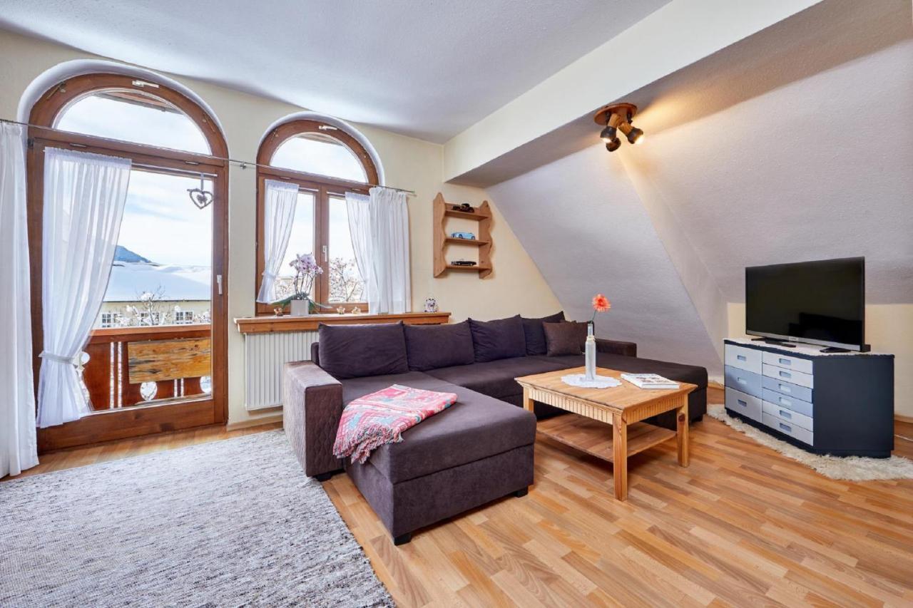 Apartments Alte Villa Гармиш-Партенкирхен Екстериор снимка